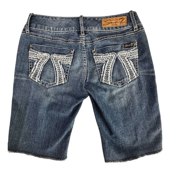 VINTAGE 80’s Seven 7 Women’s Size 27 Blue Denim Bermuda Shorts Embroidered Logo - Picture 3 of 16